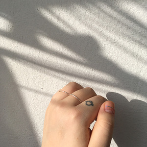 SIMPLE SILVER RING